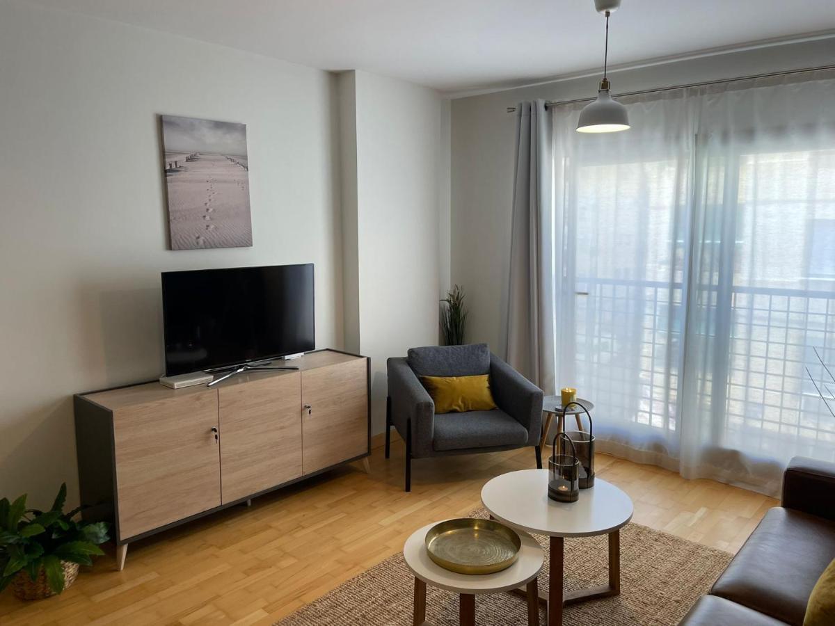 A Space That Feels Like Home With Private Parking Málaga Exteriör bild