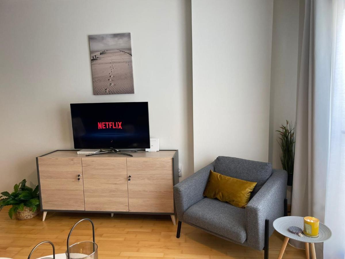 A Space That Feels Like Home With Private Parking Málaga Exteriör bild